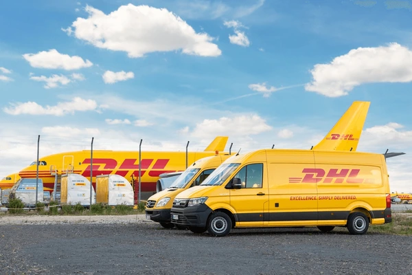 DHL workers